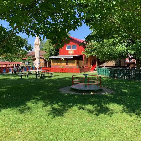 Ferienhaus Spielburg Altötting Eksteriør bilde